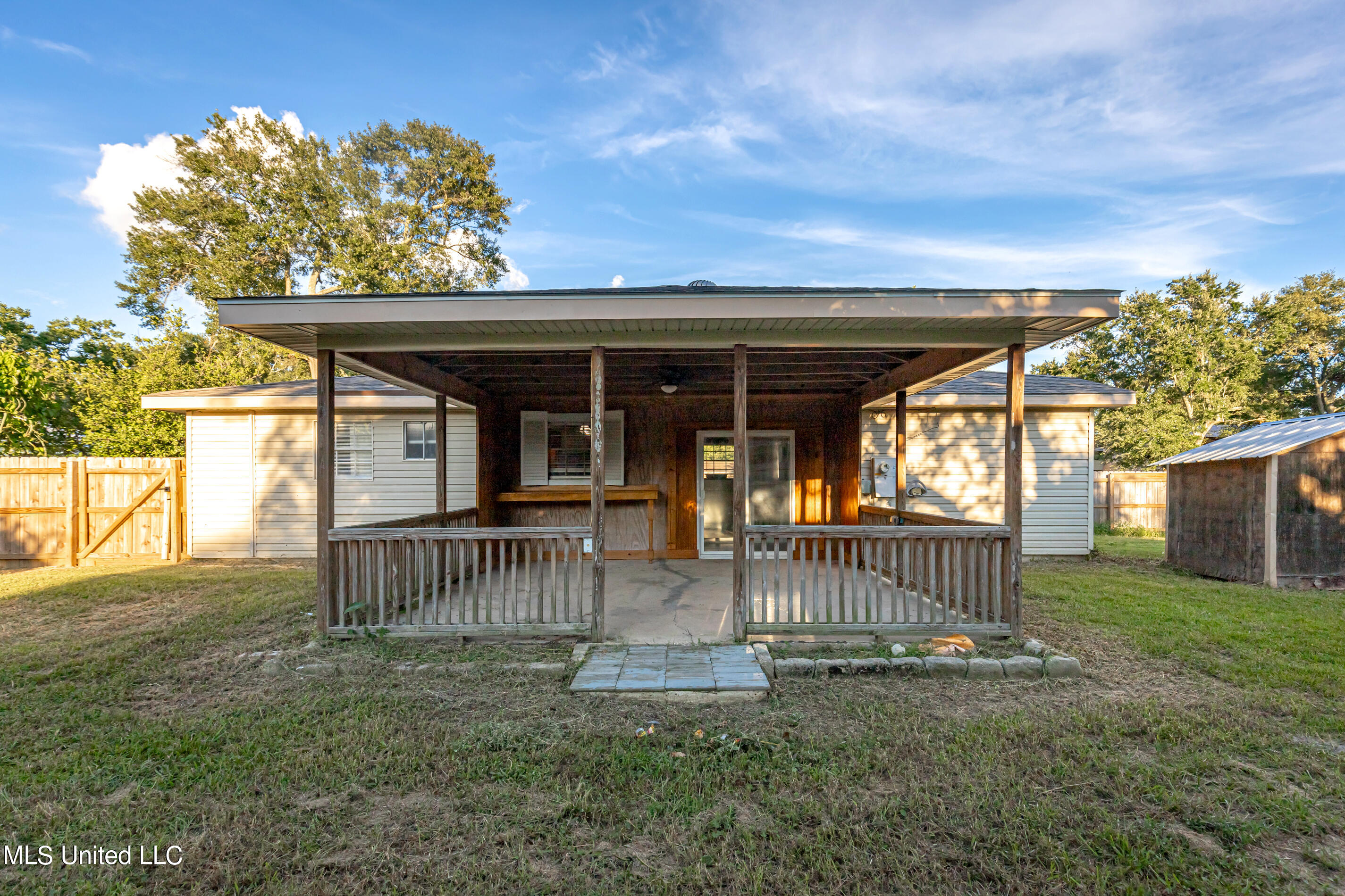 1203 Pawnee St Street, Pascagoula, Mississippi image 32