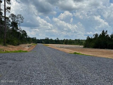 Vacant Land For Sale - 5100 Crawford Ln.<br/> Hancock County, Kiln, MS 39556