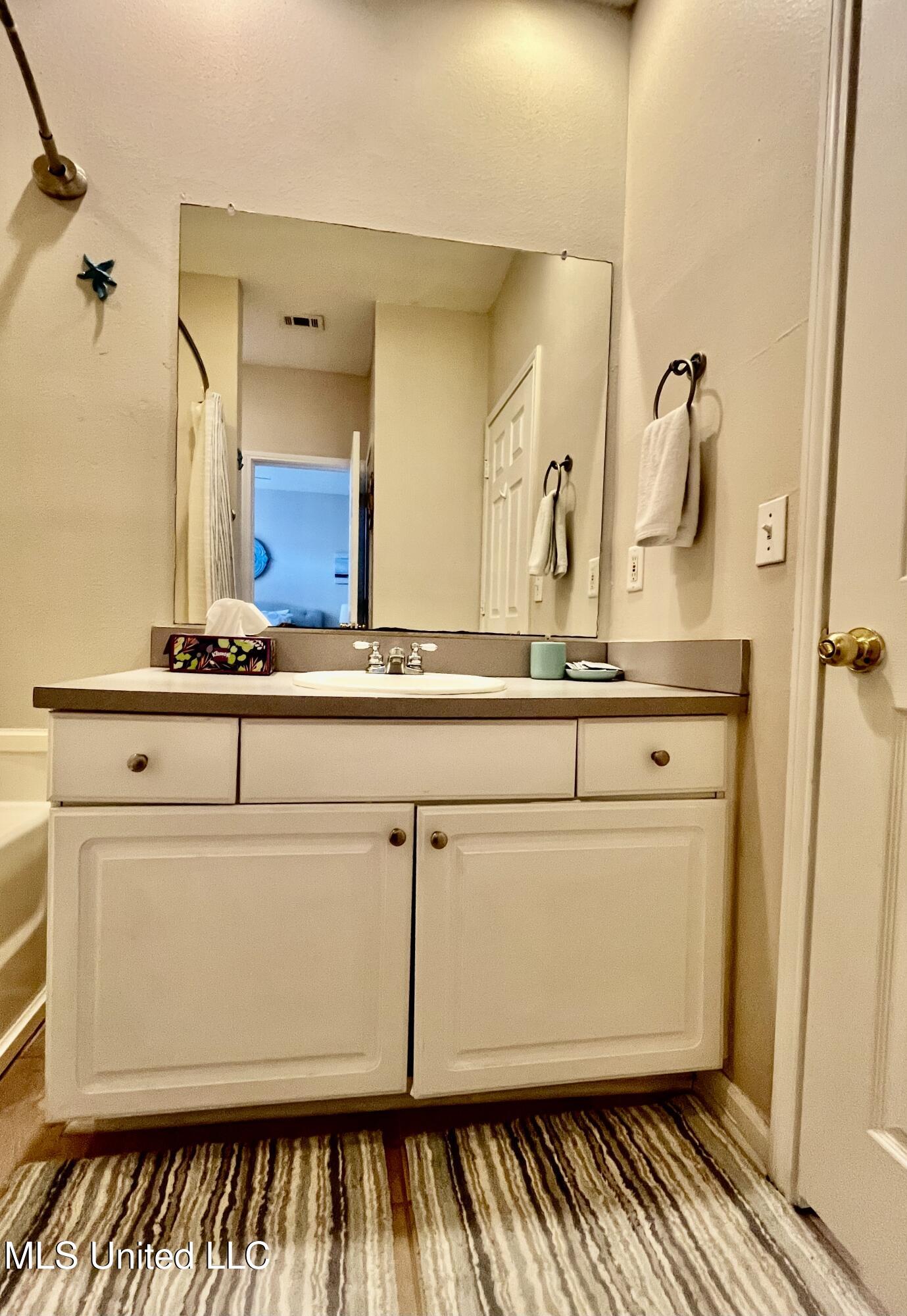 2252 Beach Drive #603, Gulfport, Mississippi image 16