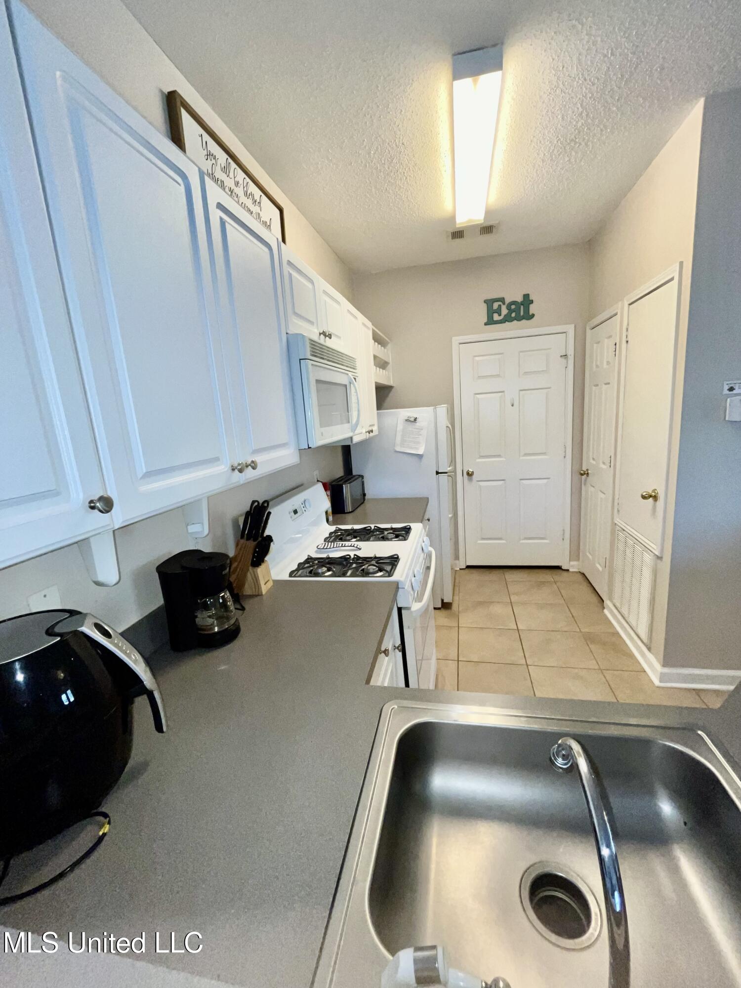 2252 Beach Drive #603, Gulfport, Mississippi image 10