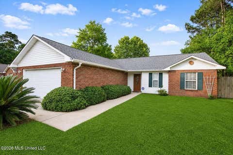 Homes For Sale - 1300 Oak Street<br/> Jackson County, Ocean Springs, MS 39564