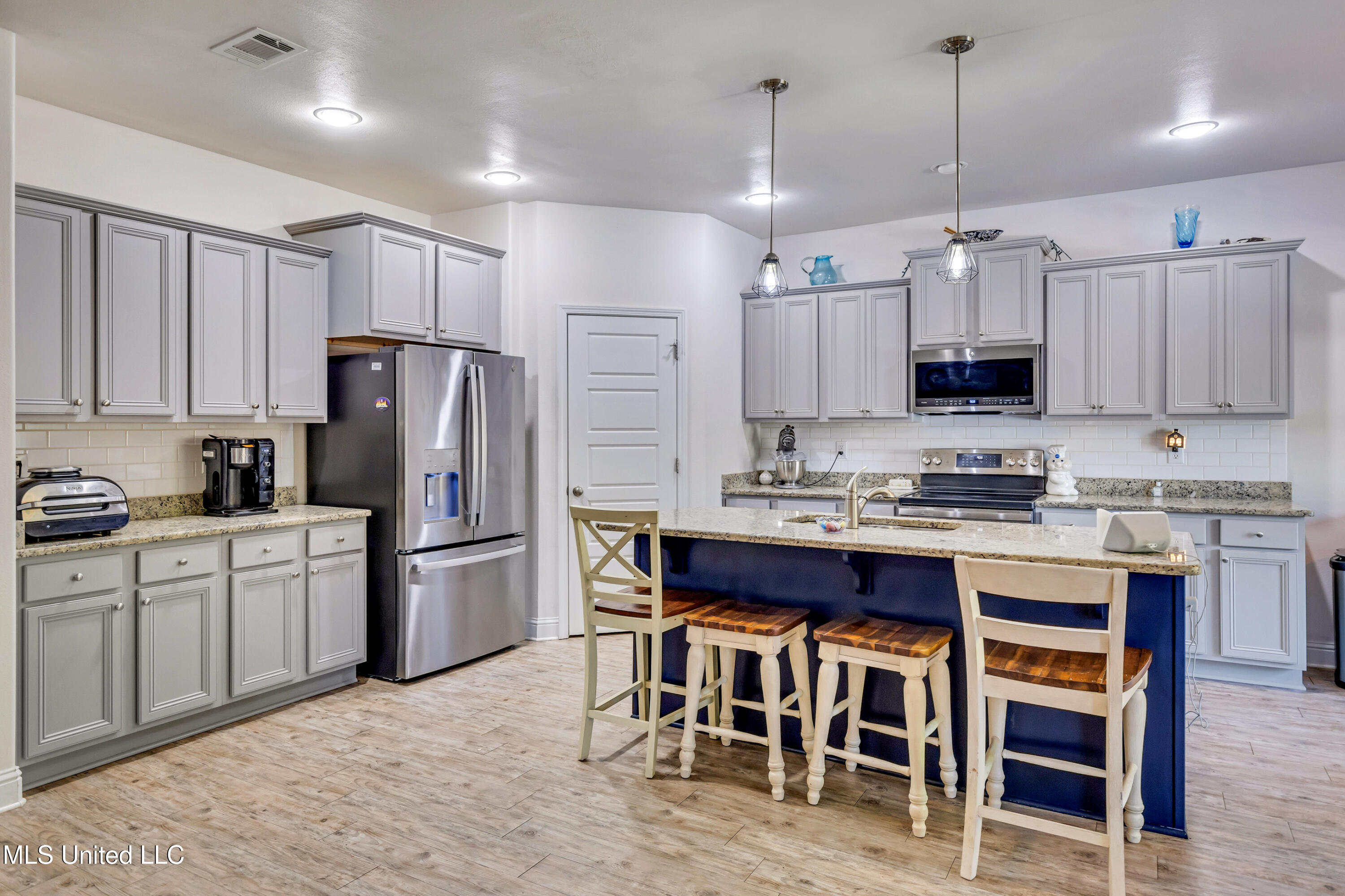 6509 Sugarcane Circle, Ocean Springs, Mississippi image 3