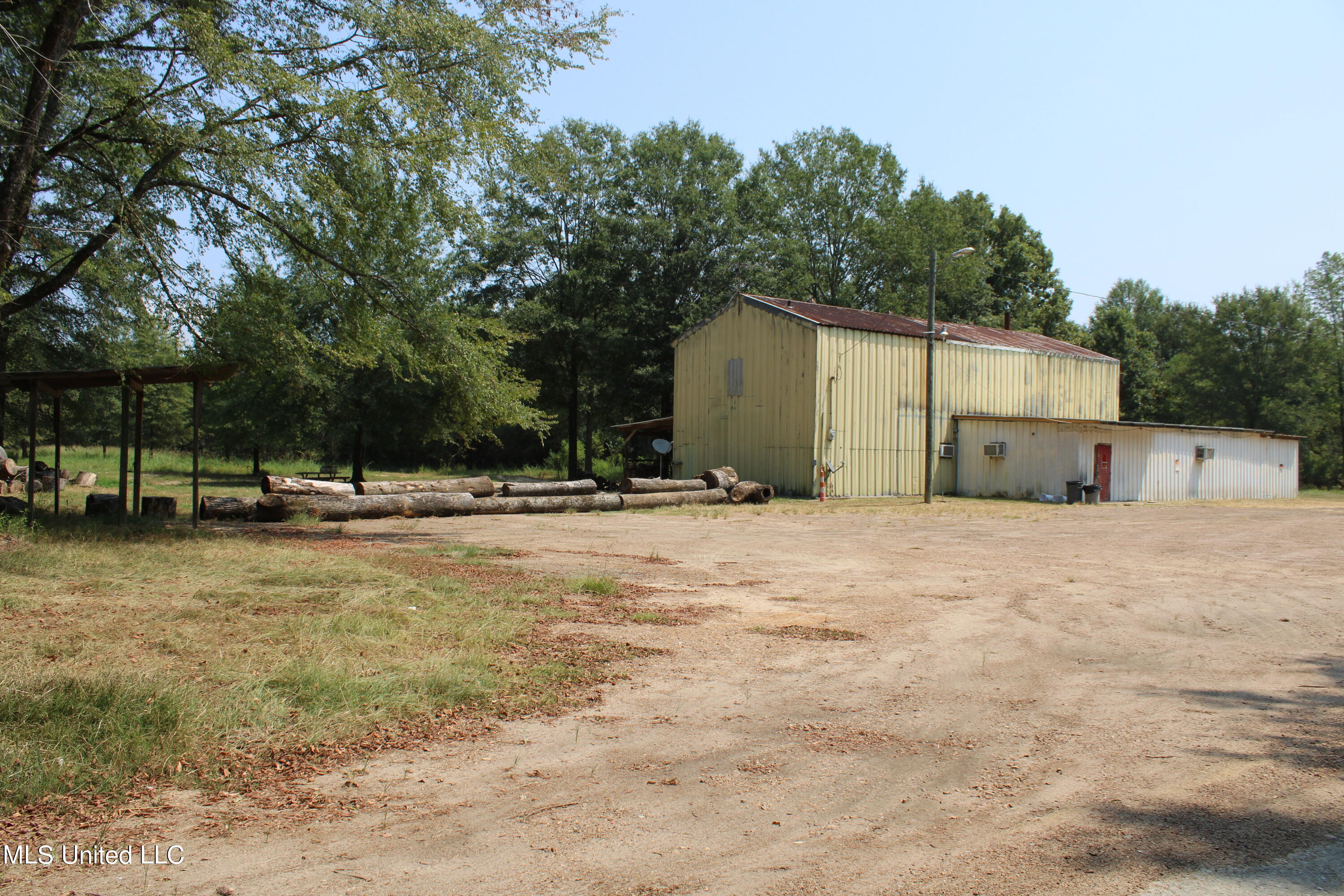 306 Walnut Road Road, Canton, Mississippi image 1