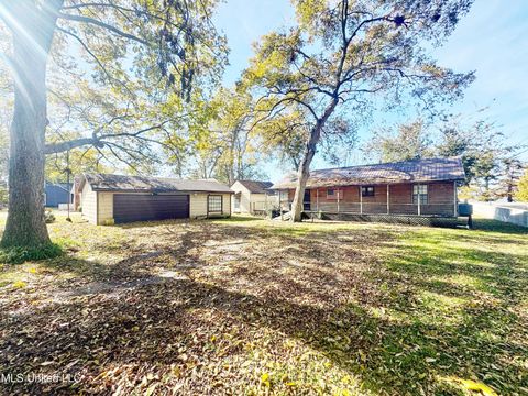 Homes For Sale - 4660 Moon Lake Road<br/> Coahoma County, Coahoma, MS 38617