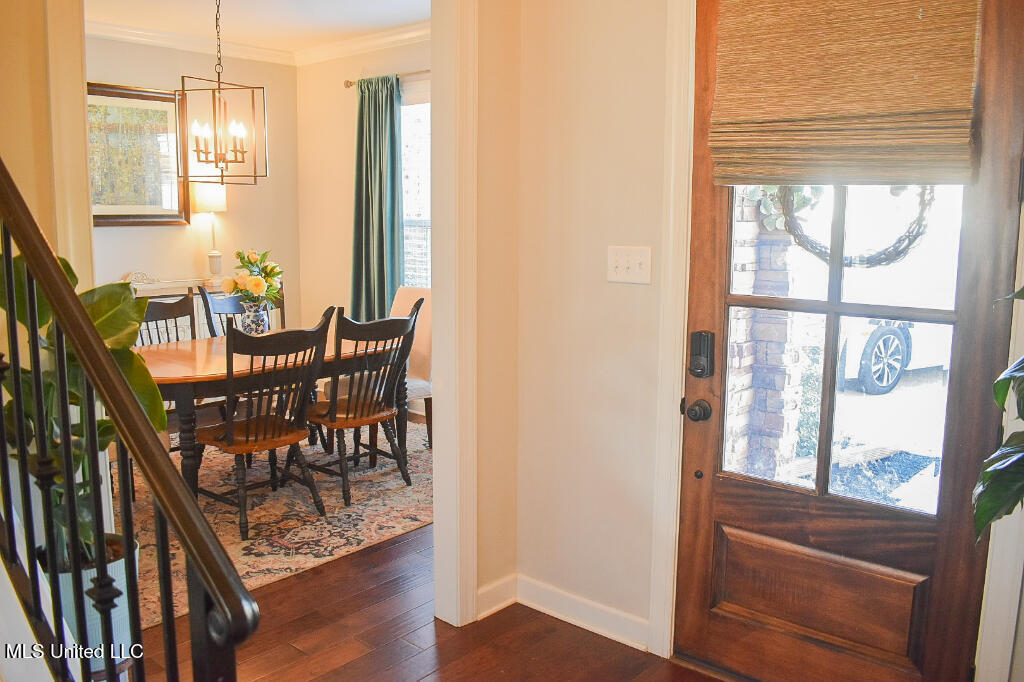 5228 Forest Bend Cove, Southaven, Mississippi image 2