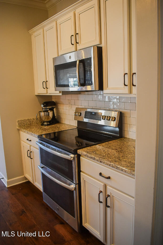 5228 Forest Bend Cove, Southaven, Mississippi image 5