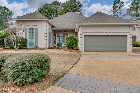 Homes For Sale - 221 Bayview Drive<br/> Madison, MS 39110
