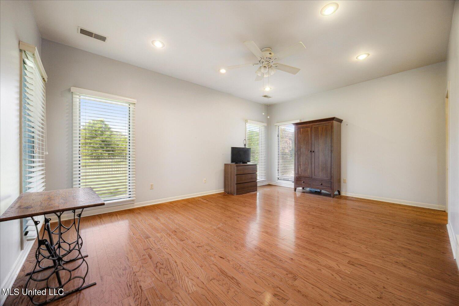 7925 Kirkwood Cove, Olive Branch, Mississippi image 17