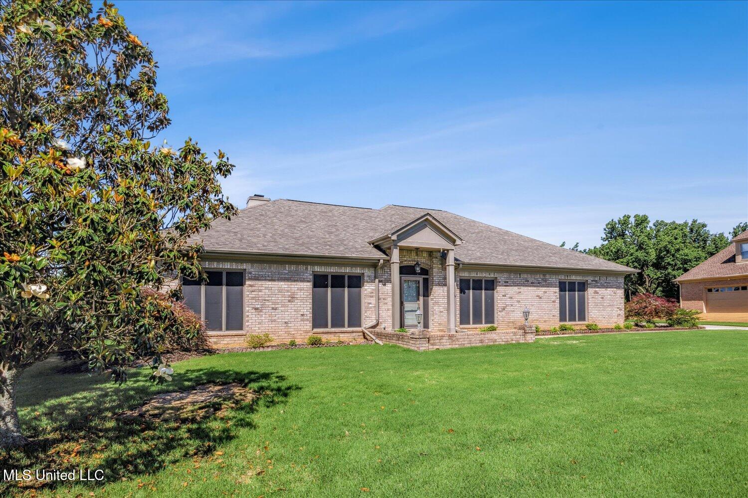 7925 Kirkwood Cove, Olive Branch, Mississippi image 1