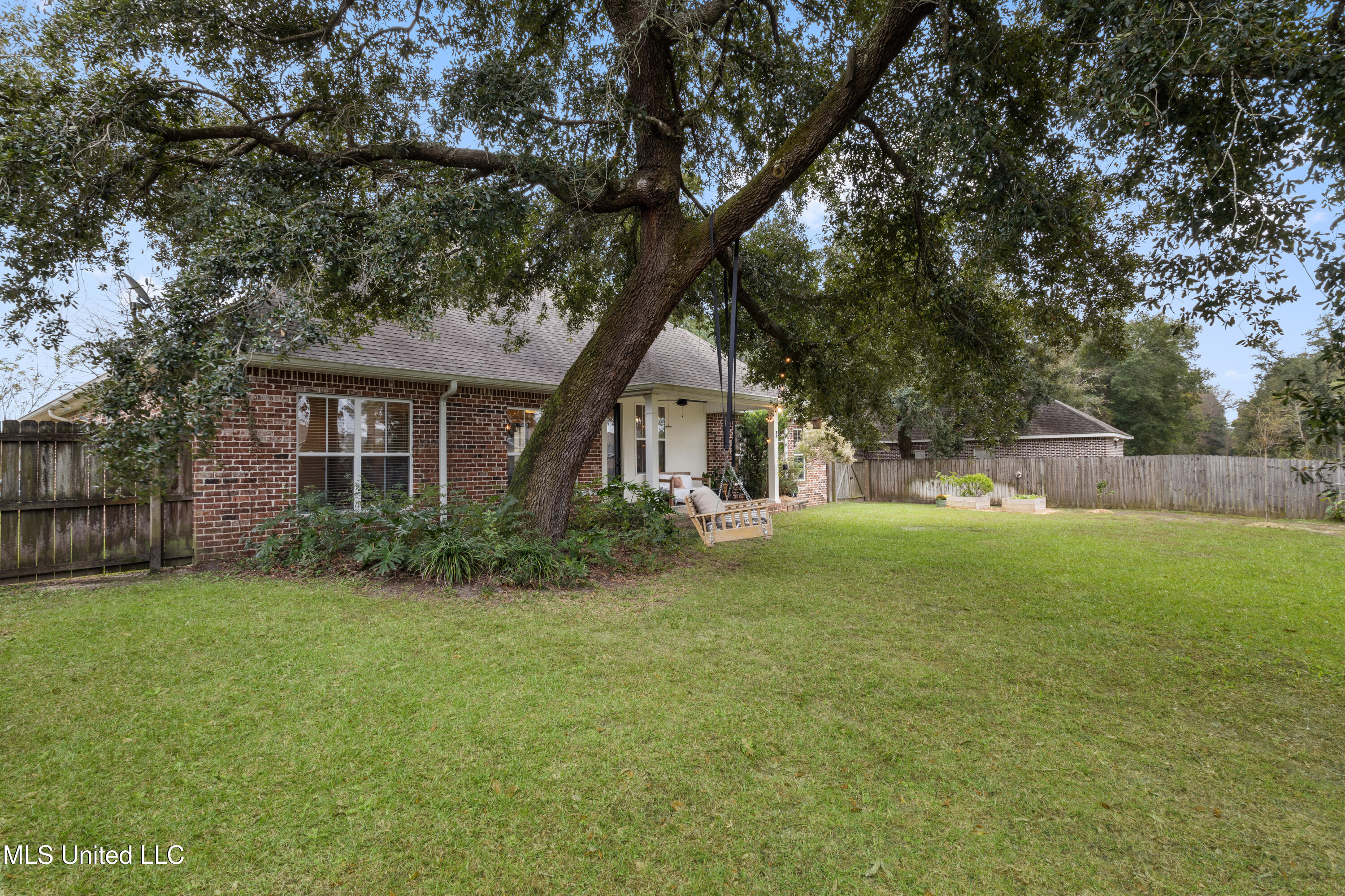 628 Charleston Lane, Long Beach, Mississippi image 35