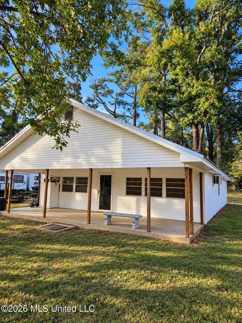 Homes For Sale - 81 Ellzey Drive<br/> Sardis, MS 38666