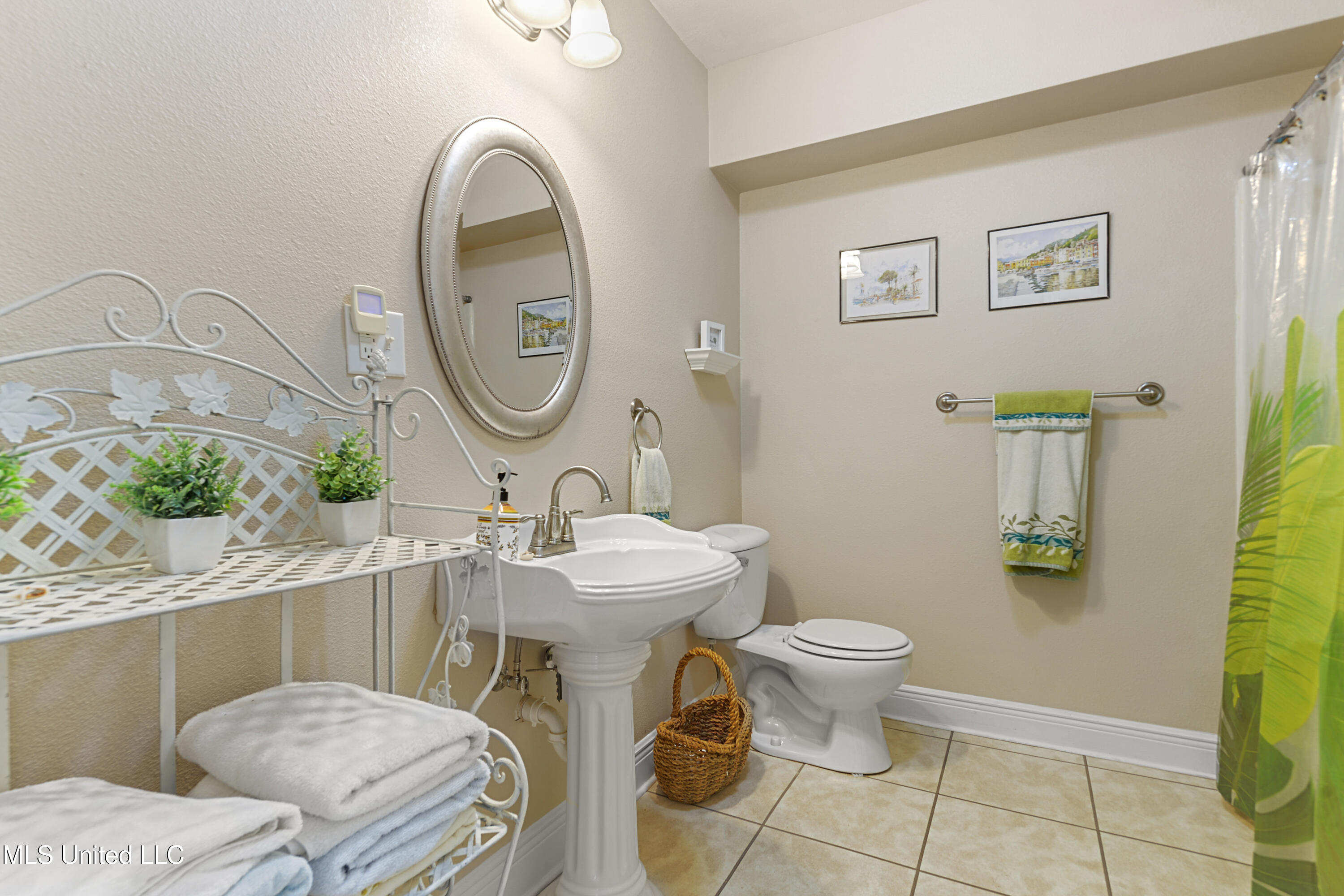 211 Demontluzin Avenue, Bay Saint Louis, Mississippi image 19