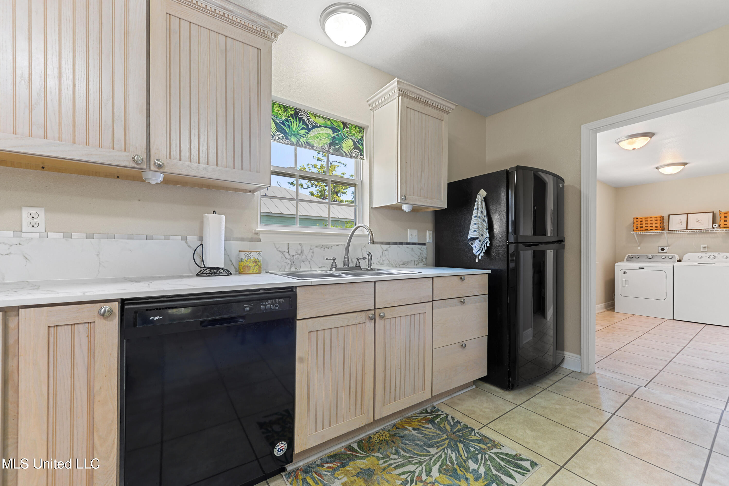 211 Demontluzin Avenue, Bay Saint Louis, Mississippi image 11