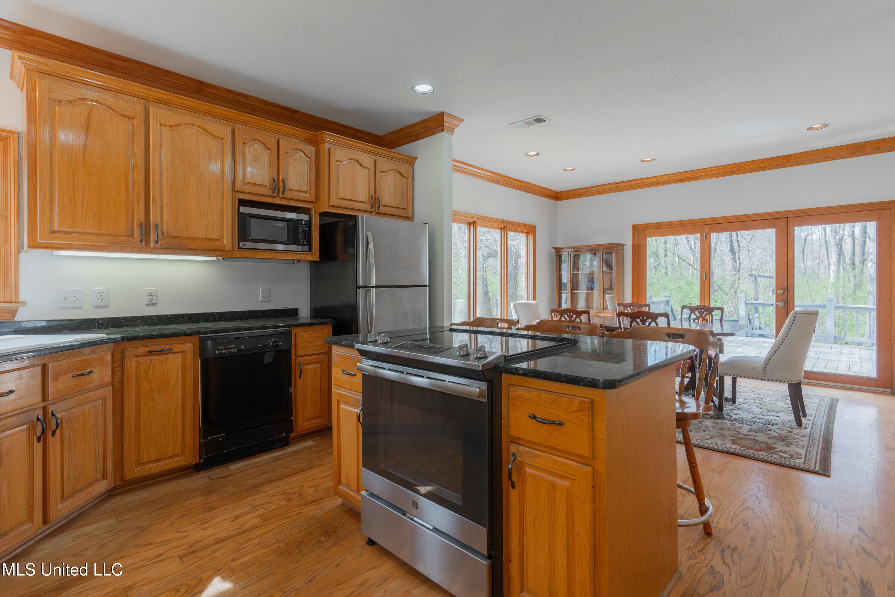 224 Chestnut Drive, Clinton, Mississippi image 33