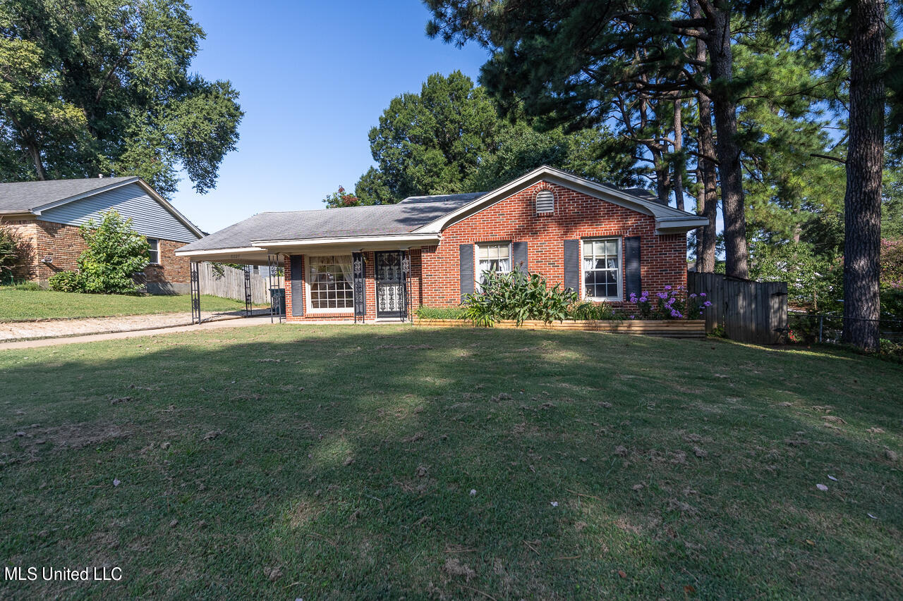 8225 W Southaven Circle, Southaven, Mississippi image 34