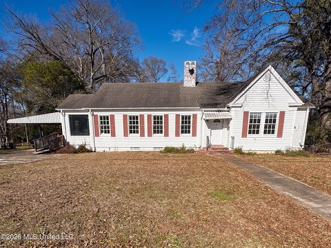 Homes For Sale - 408 Boulevard Street<br/> Lexington, MS 39095