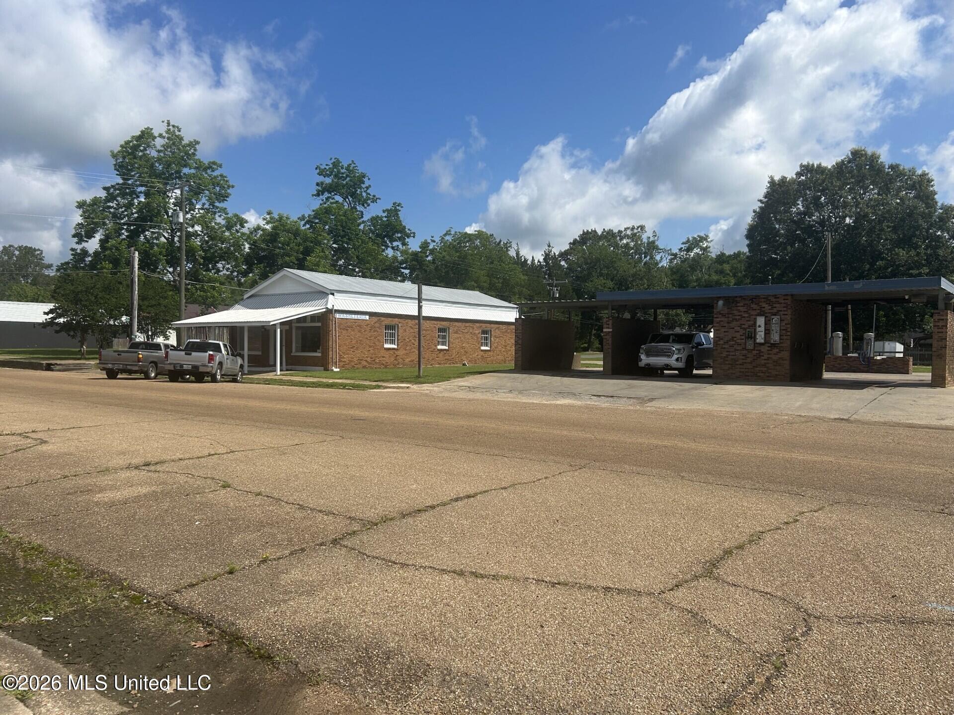 307 E Main Street