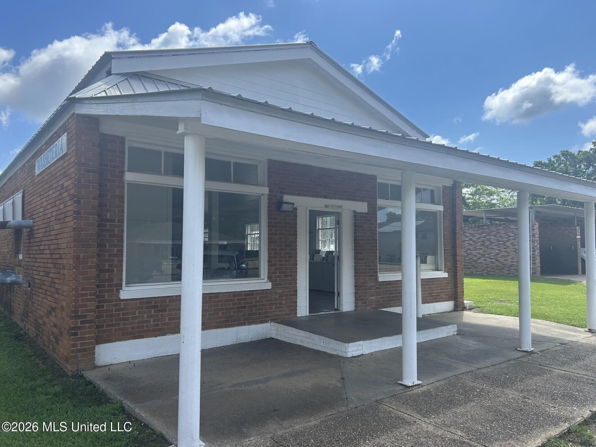 307 E Main Street