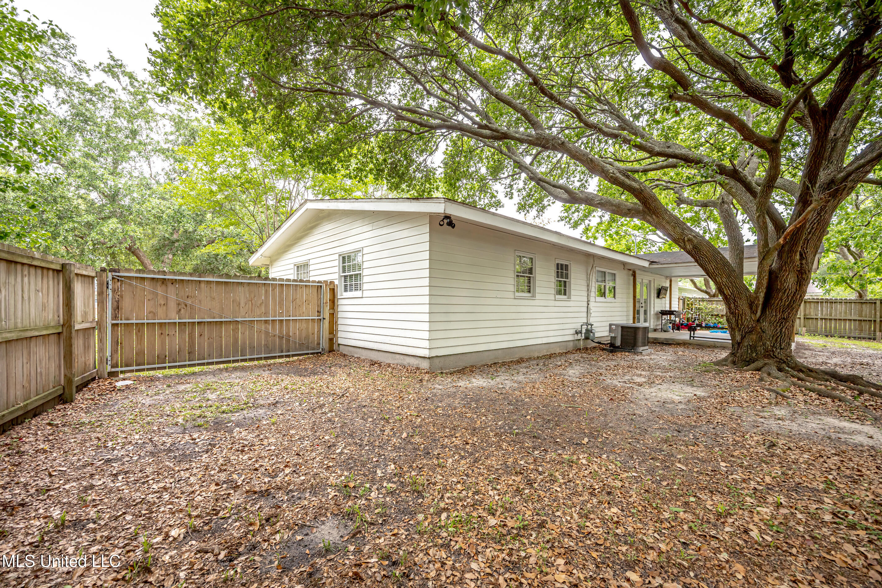 2306 Dogwood Street, Pascagoula, Mississippi image 33