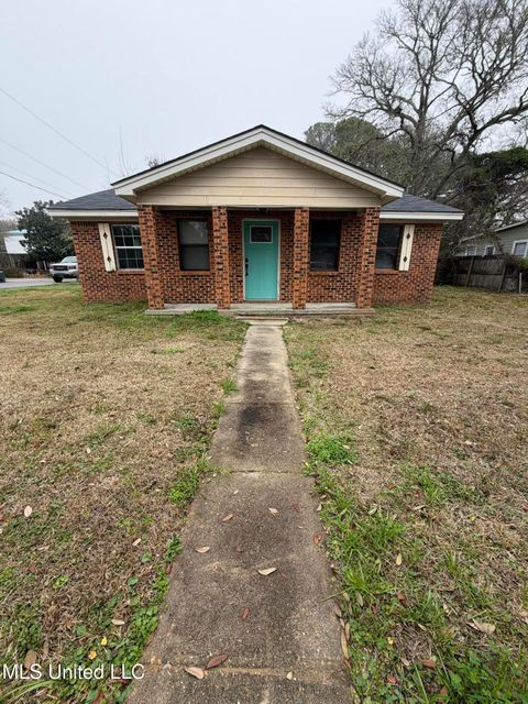 Homes For Sale - 1803 Parsley Avenue<br/> Pascagoula, MS 39567