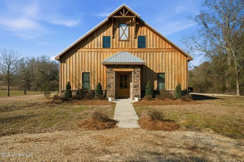 Homes For Sale - 4 Hughes Road<br/> Covington County, Seminary, MS 39479