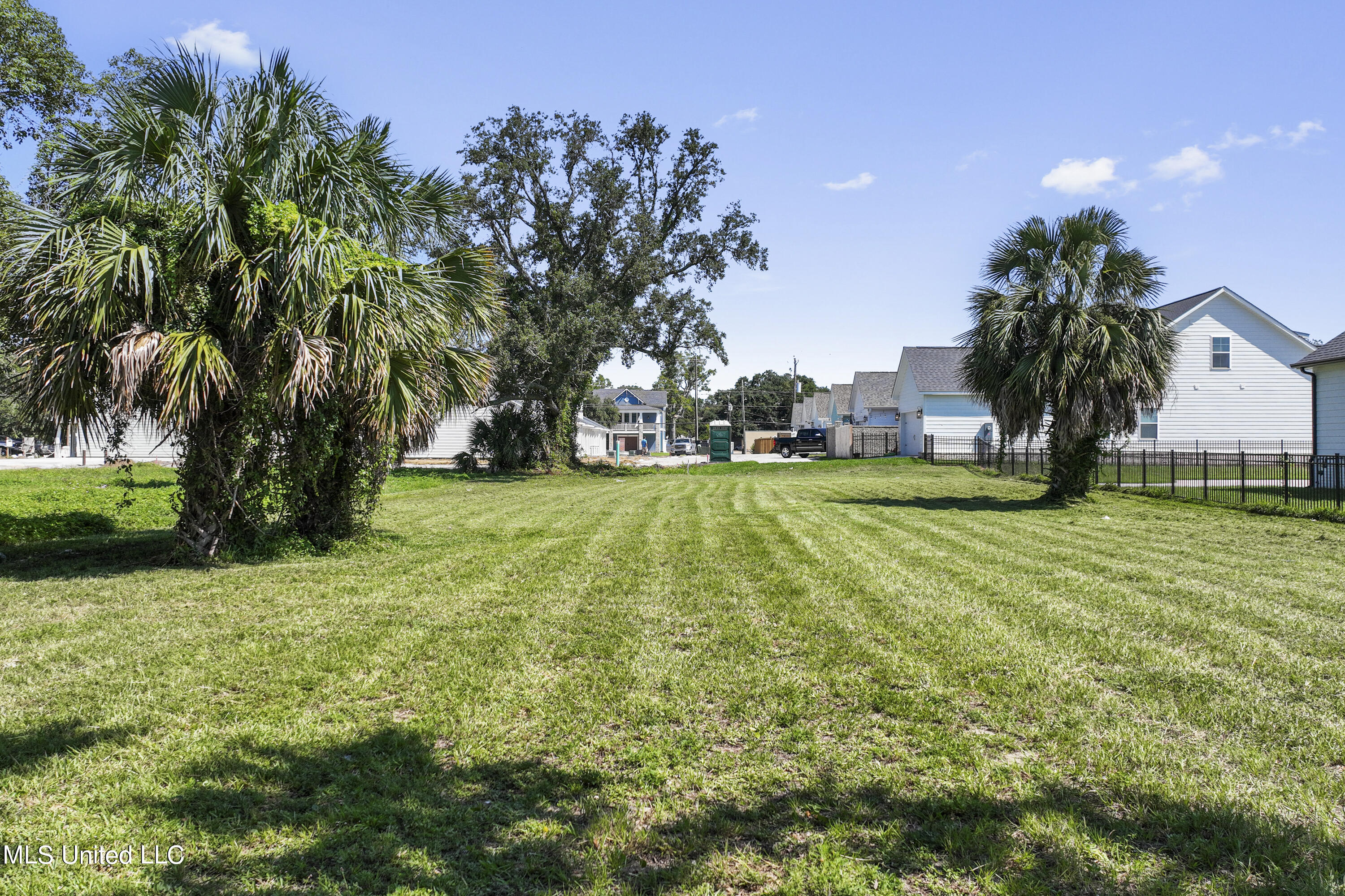 1512 E Beach Boulevard, Gulfport, Mississippi image 10