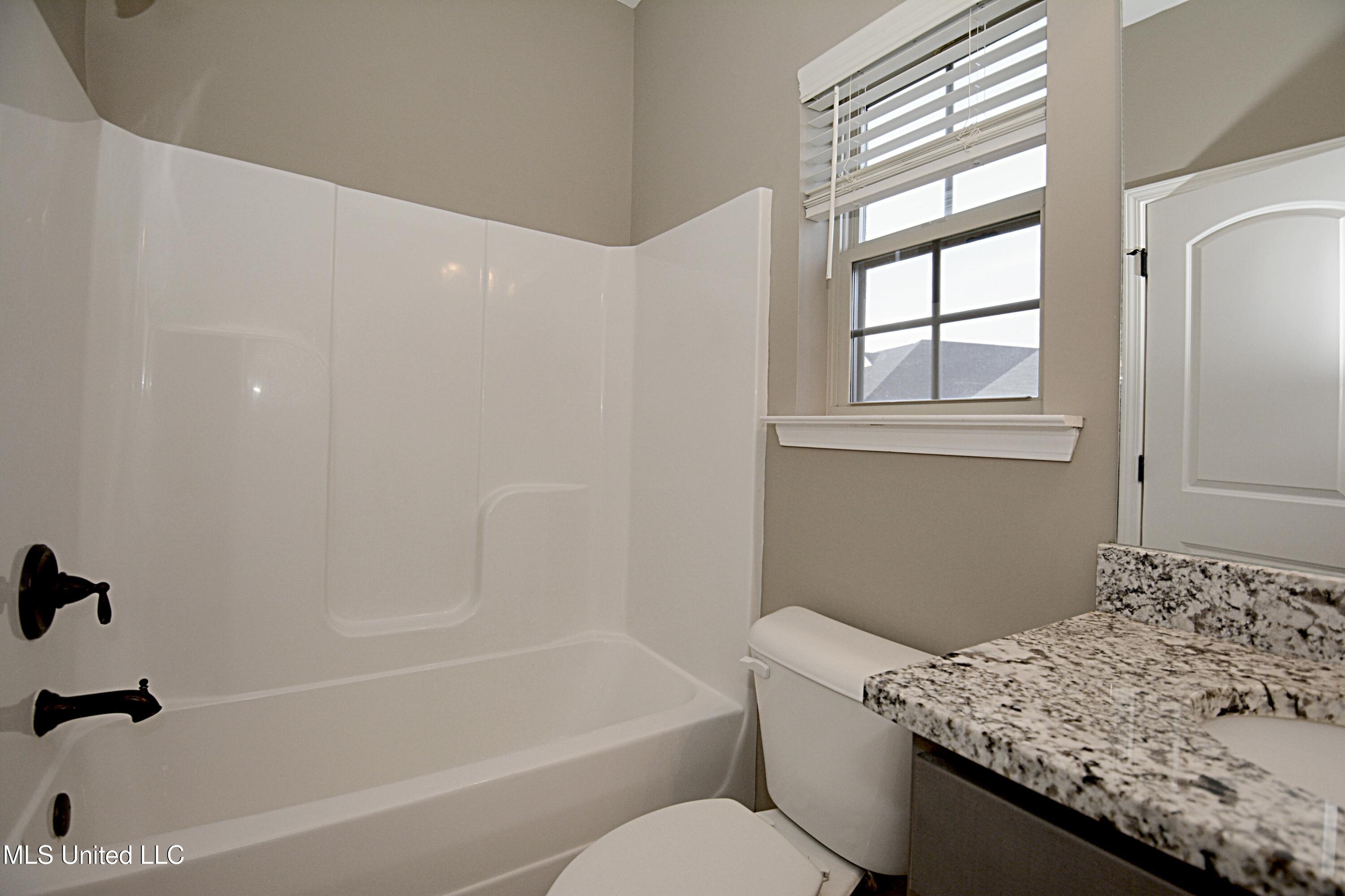 5207 Sweetwater Drive, Southaven, Mississippi image 20