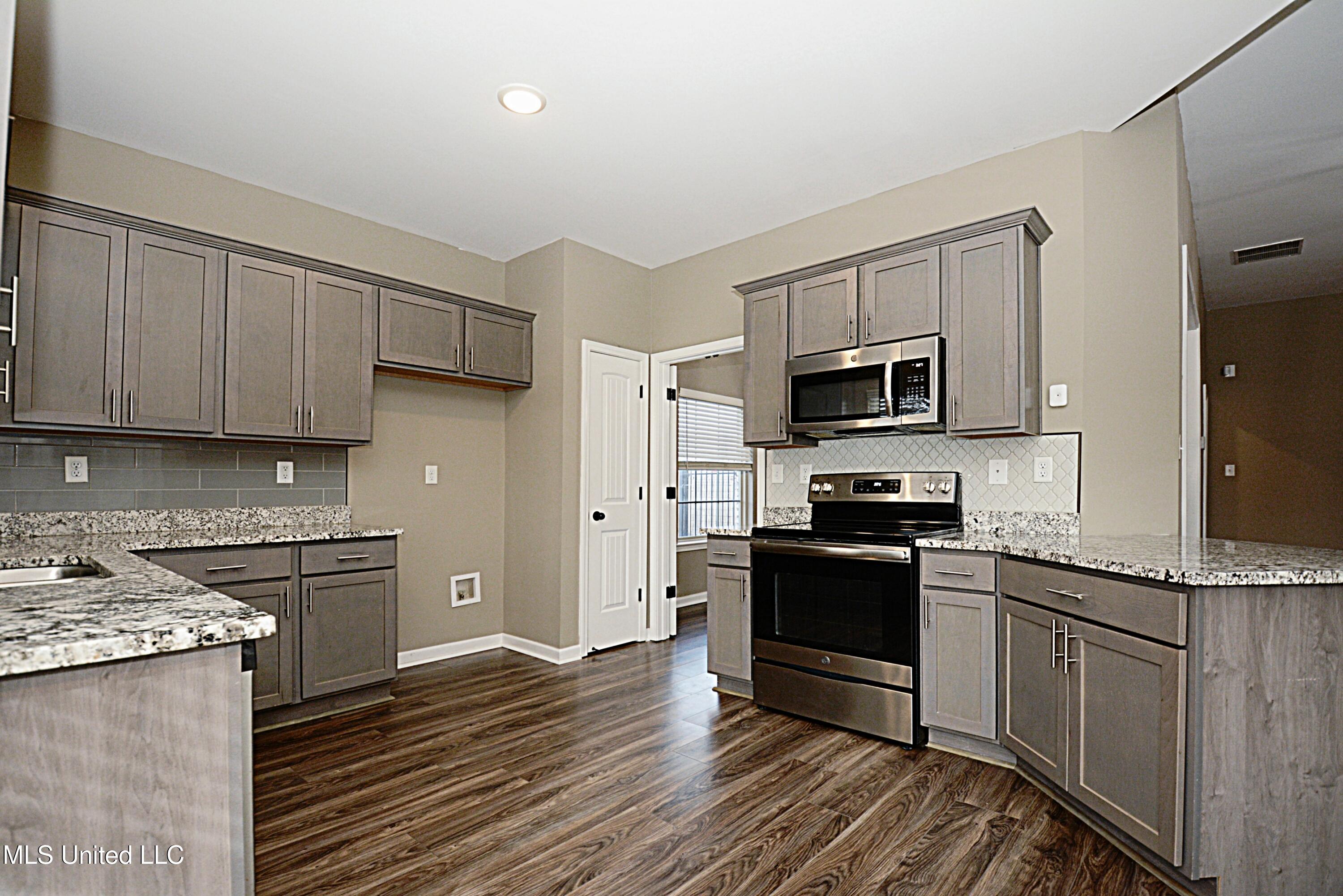 5207 Sweetwater Drive, Southaven, Mississippi image 10