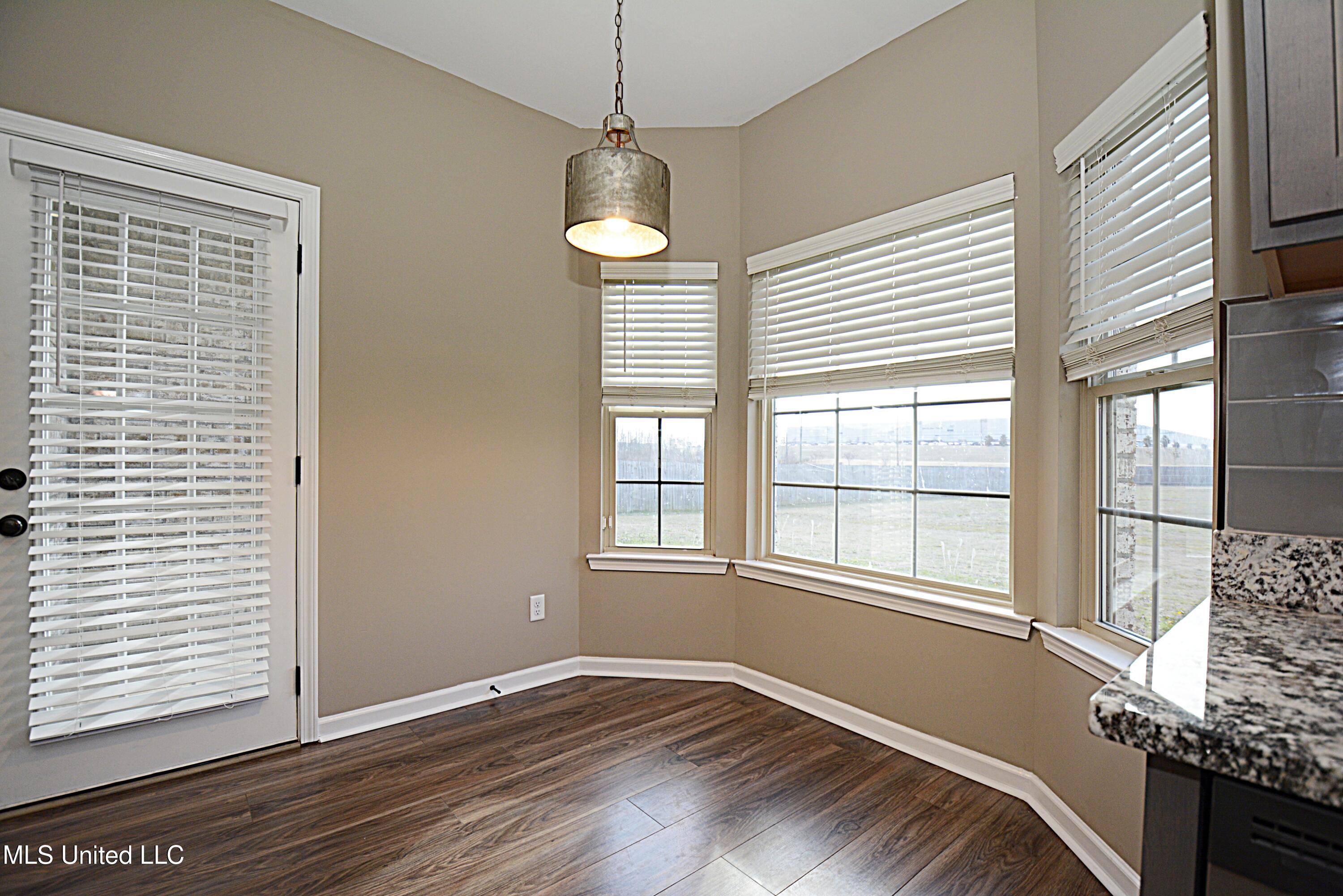 5207 Sweetwater Drive, Southaven, Mississippi image 12