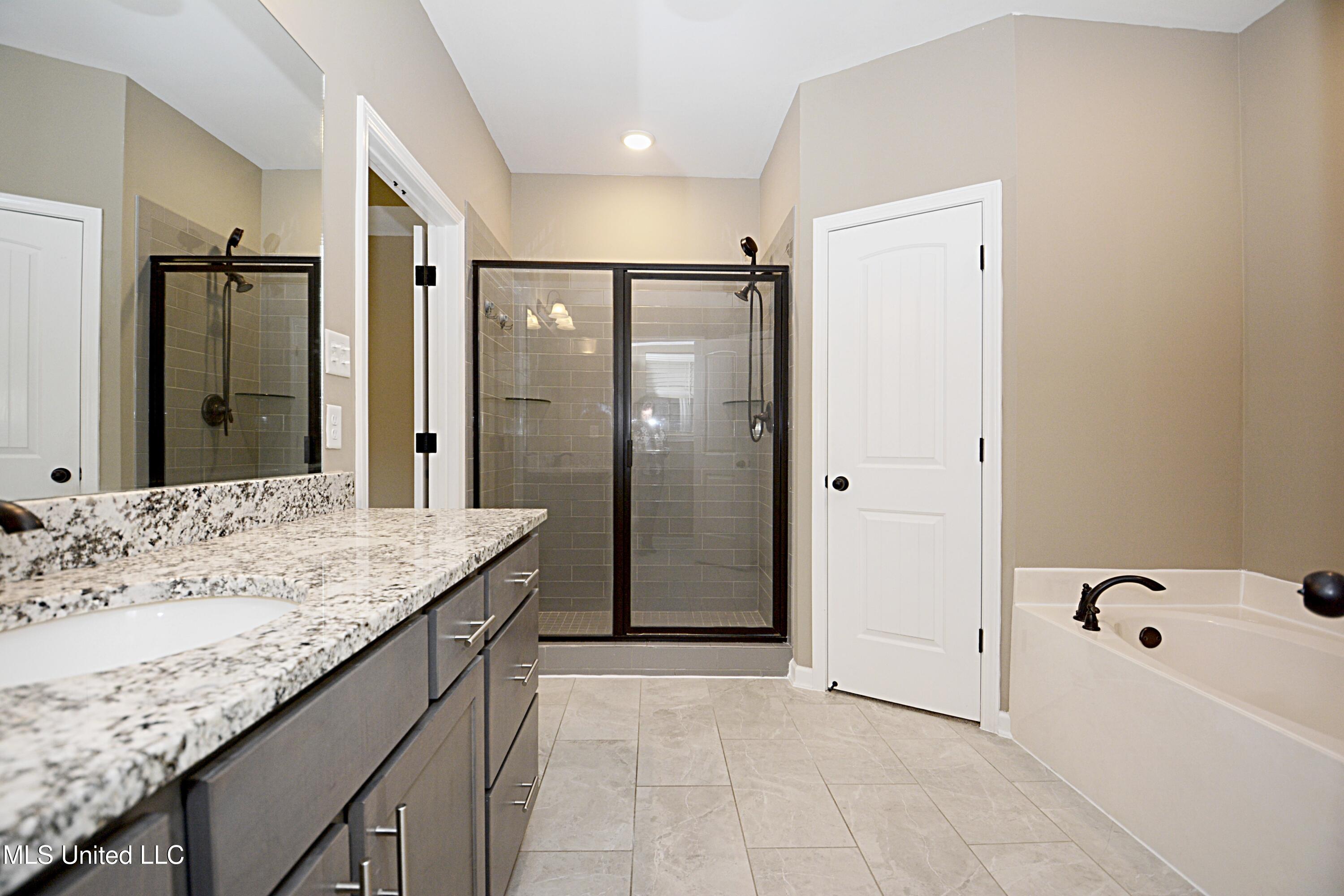 5207 Sweetwater Drive, Southaven, Mississippi image 16