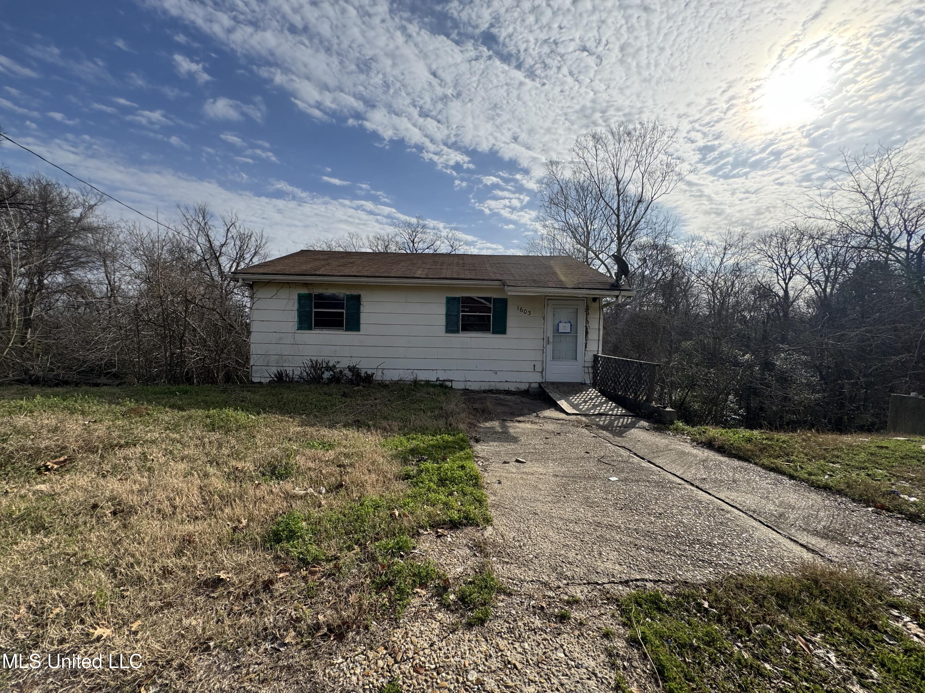 1603 Marcus Street, Vicksburg, Mississippi image 1