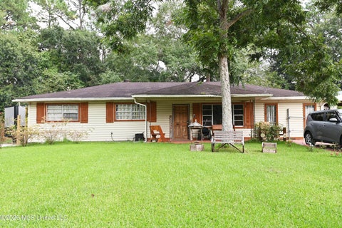 Homes For Sale - 9816 Briarcliff Drive<br/> Jackson County, Moss Point, MS 39562