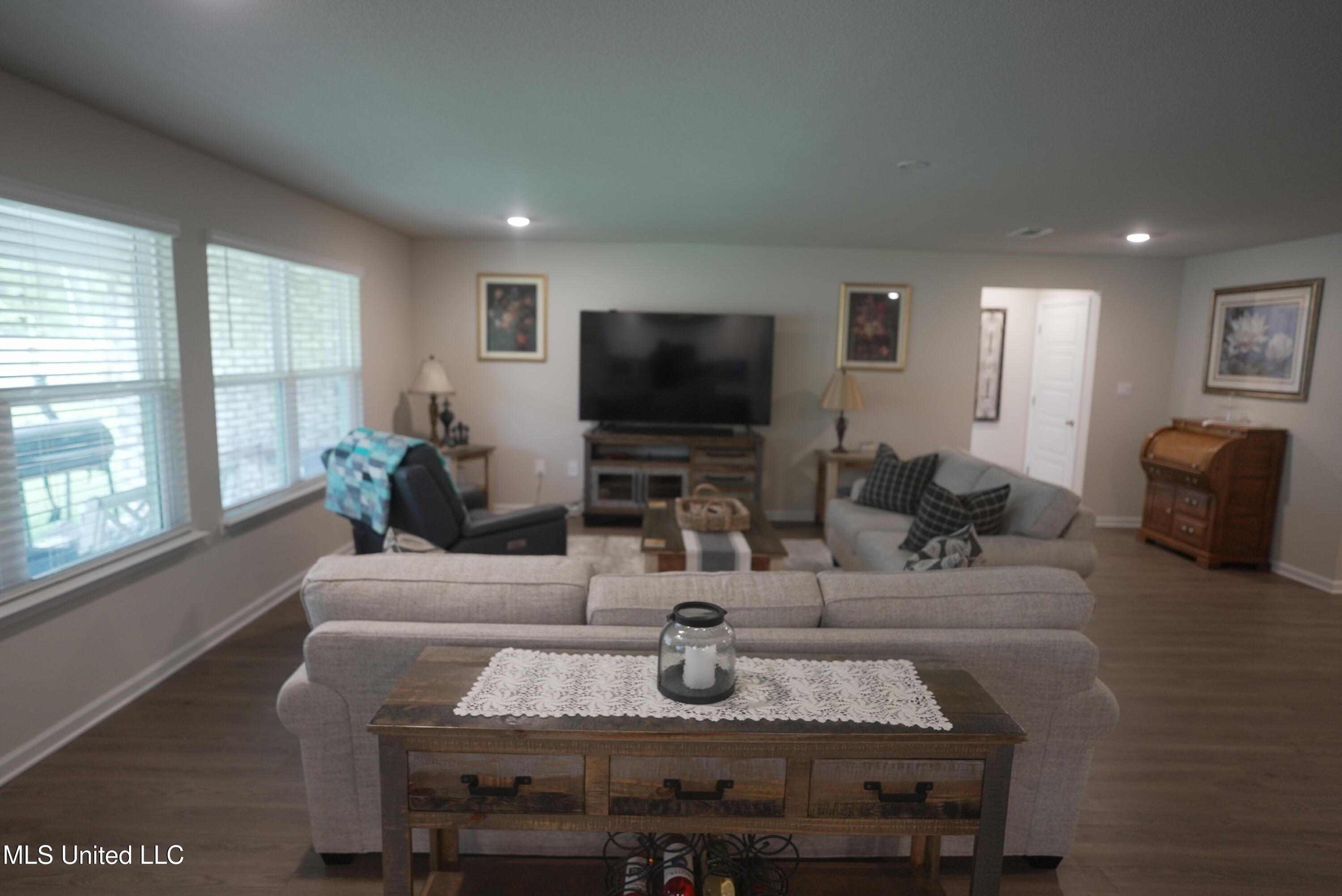1072 Enclave Circle, Long Beach, Mississippi image 11