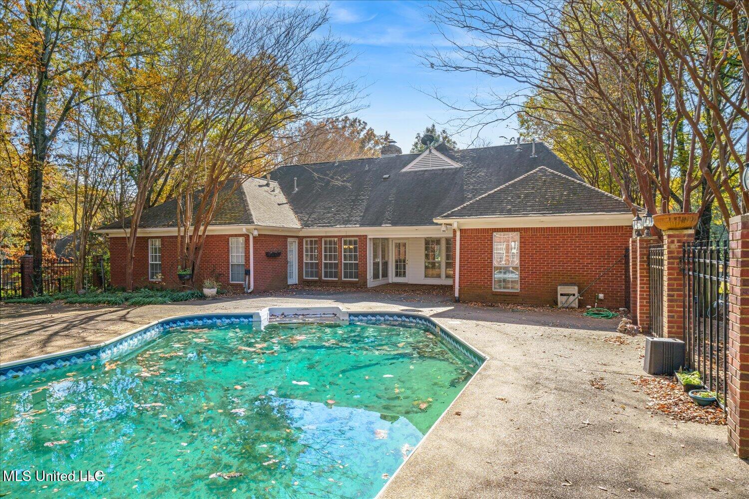 8752 Windersgate Drive, Olive Branch, Mississippi image 23