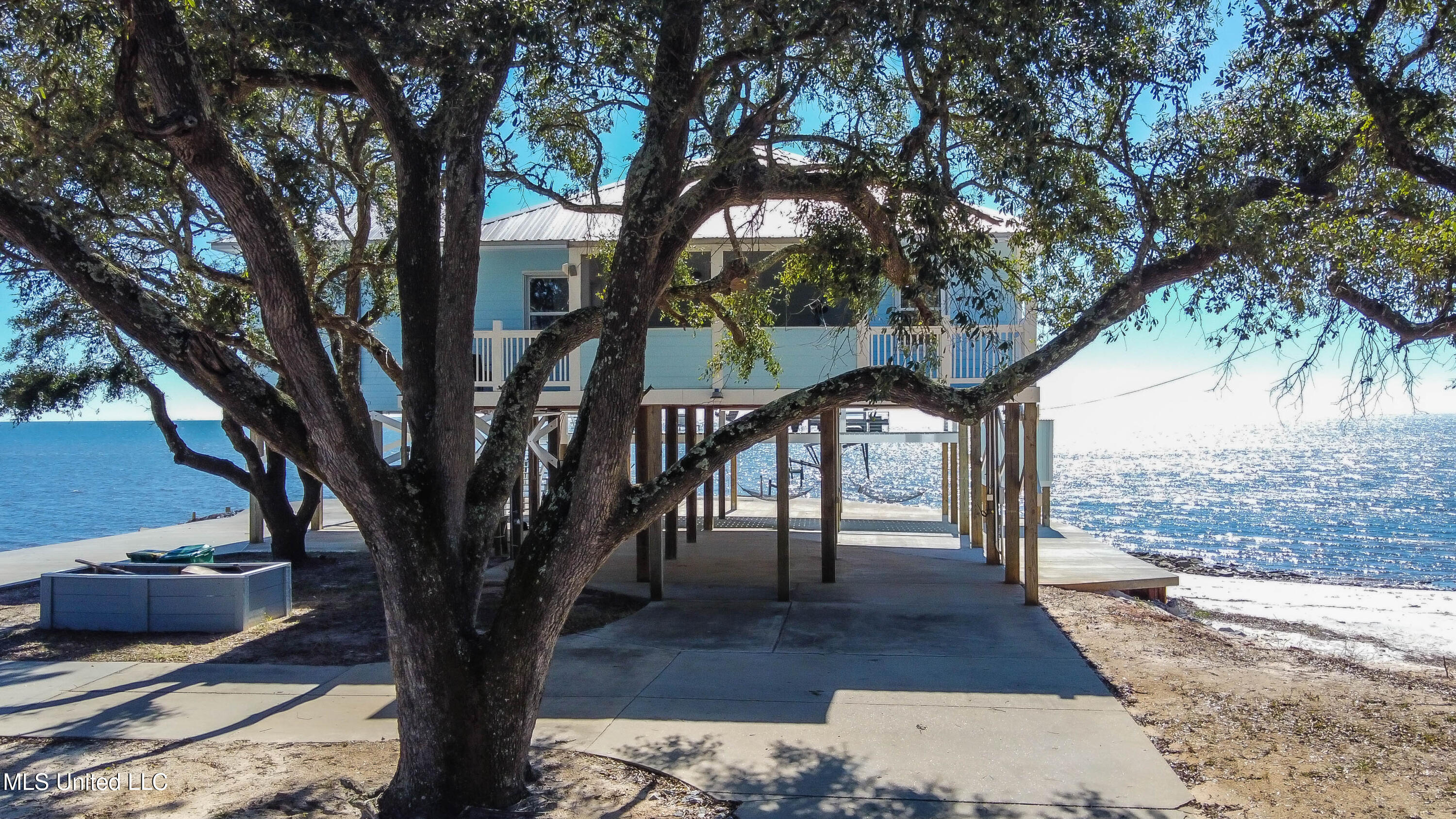 6717 Belle Fontaine Drive, Ocean Springs, Mississippi image 4