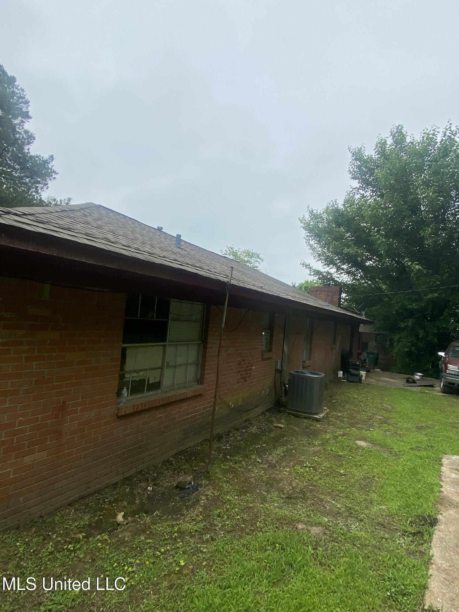 351 E Academy Street, Canton, Mississippi image 2
