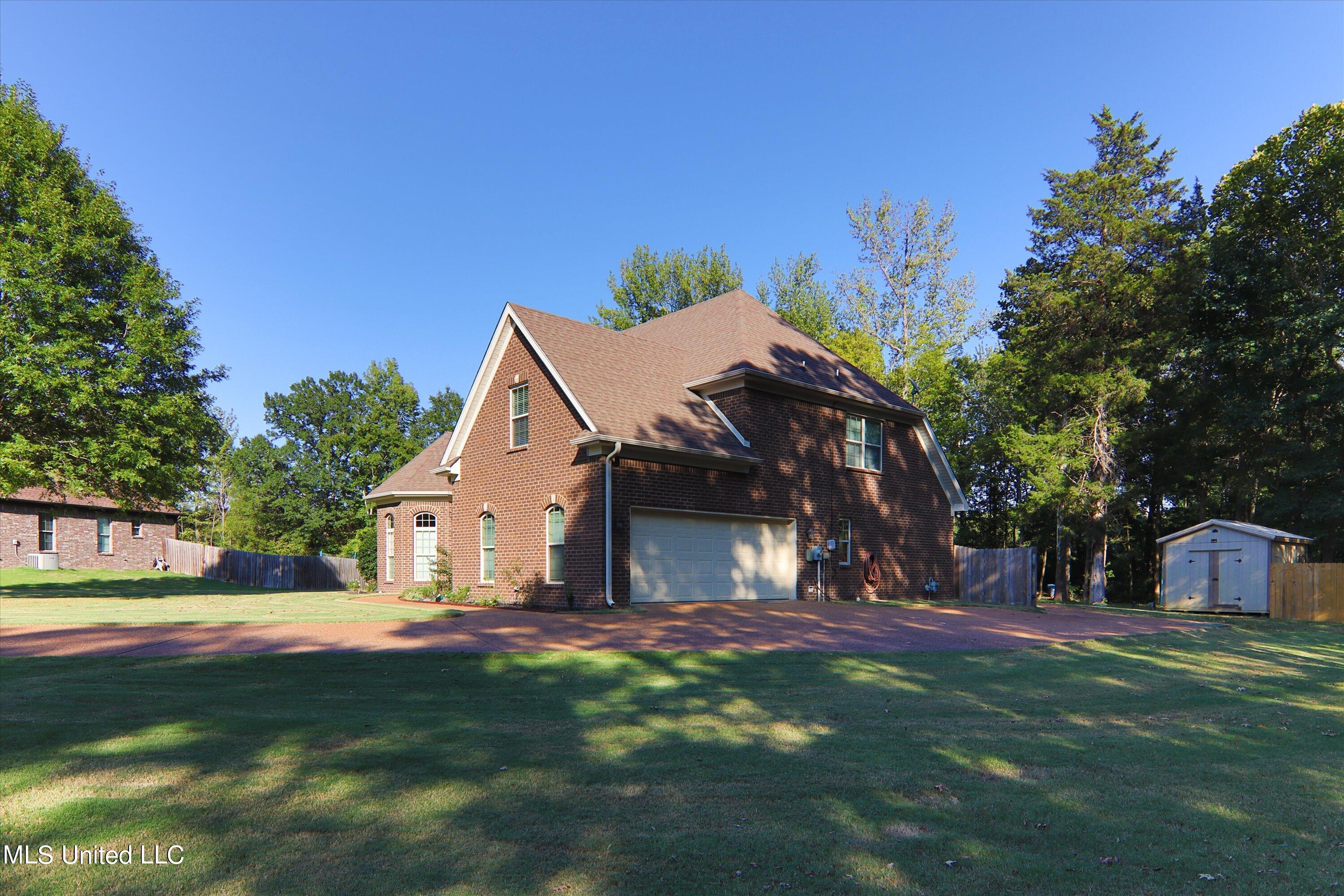 6046 Castleton Cove, Olive Branch, Mississippi image 34