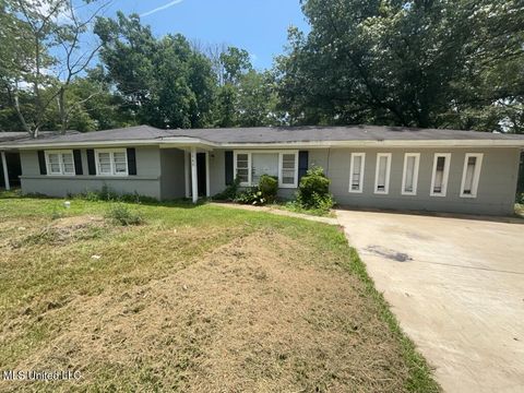 Homes For Sale - 1043 Deryll Street<br/> Jackson, MS 39212
