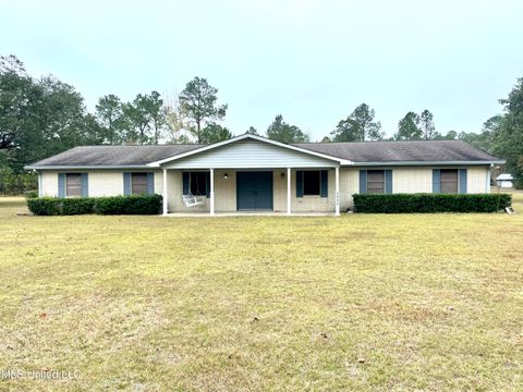 Single Family Residence in Moss Point MS 5905 Wildwood Road.jpg