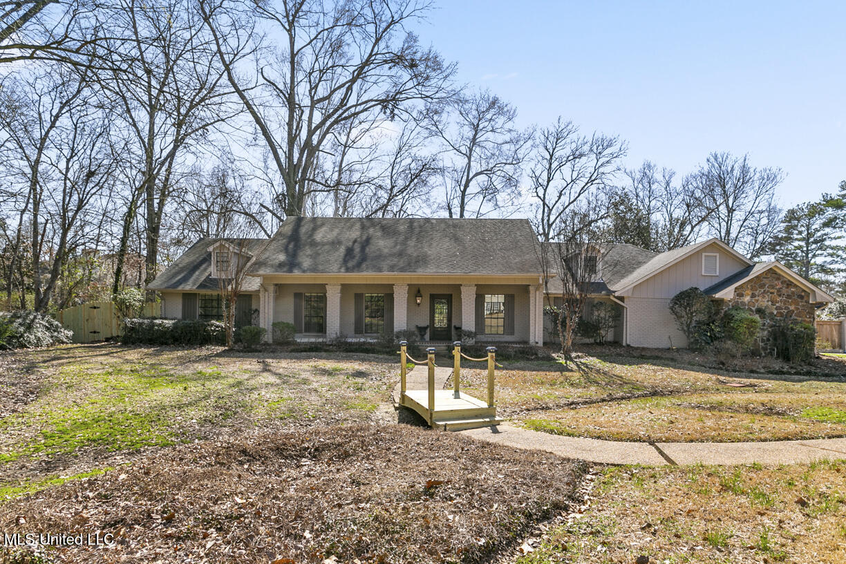 209 Brae Burn Drive, Jackson, Mississippi image 1