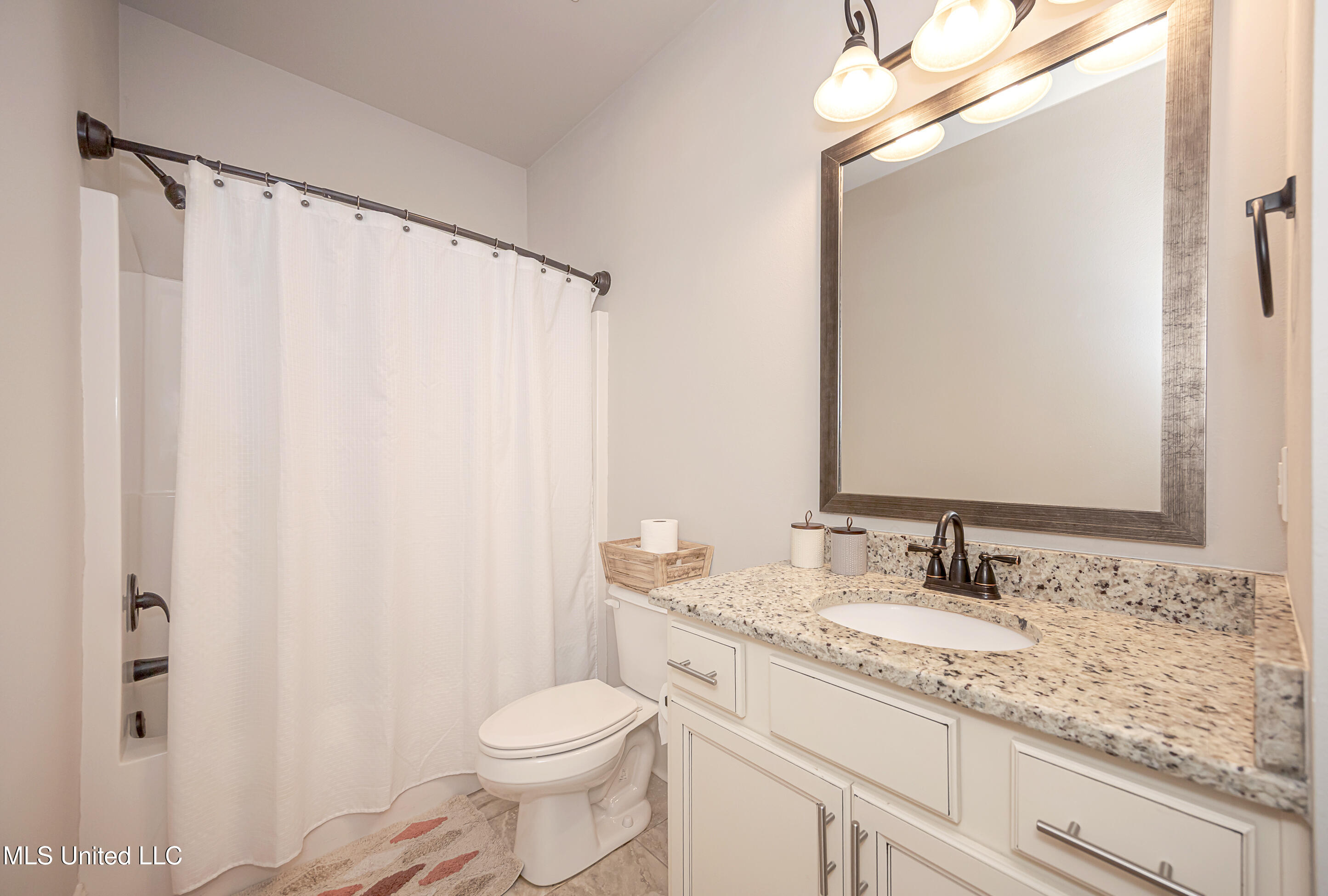 5493 Caymus Cove, Ocean Springs, Mississippi image 47