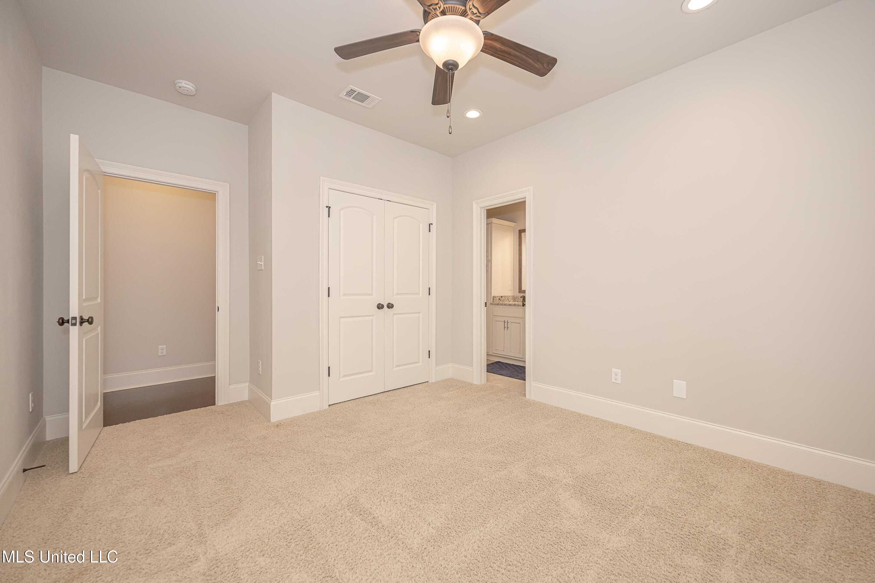 5493 Caymus Cove, Ocean Springs, Mississippi image 36