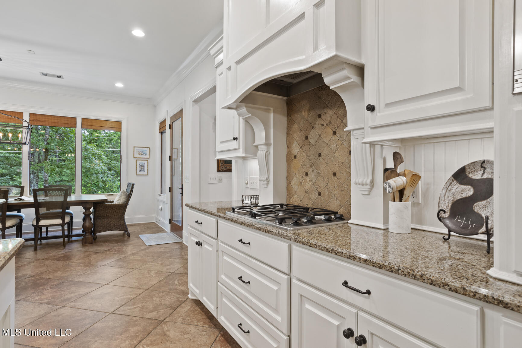 105 Selby Drive, Madison, Mississippi image 28