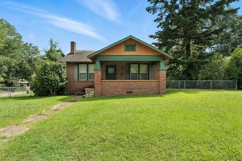 Homes For Sale - 703 Pennsylvania Avenue<br/> Pike County, McComb, MS 39648