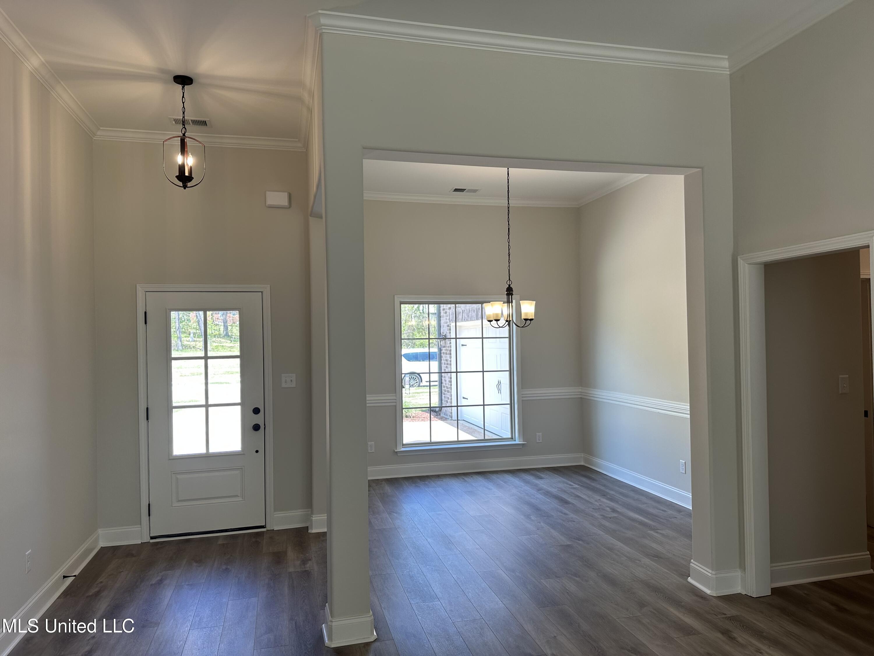 971 Collie Drive, Hernando, Mississippi image 4