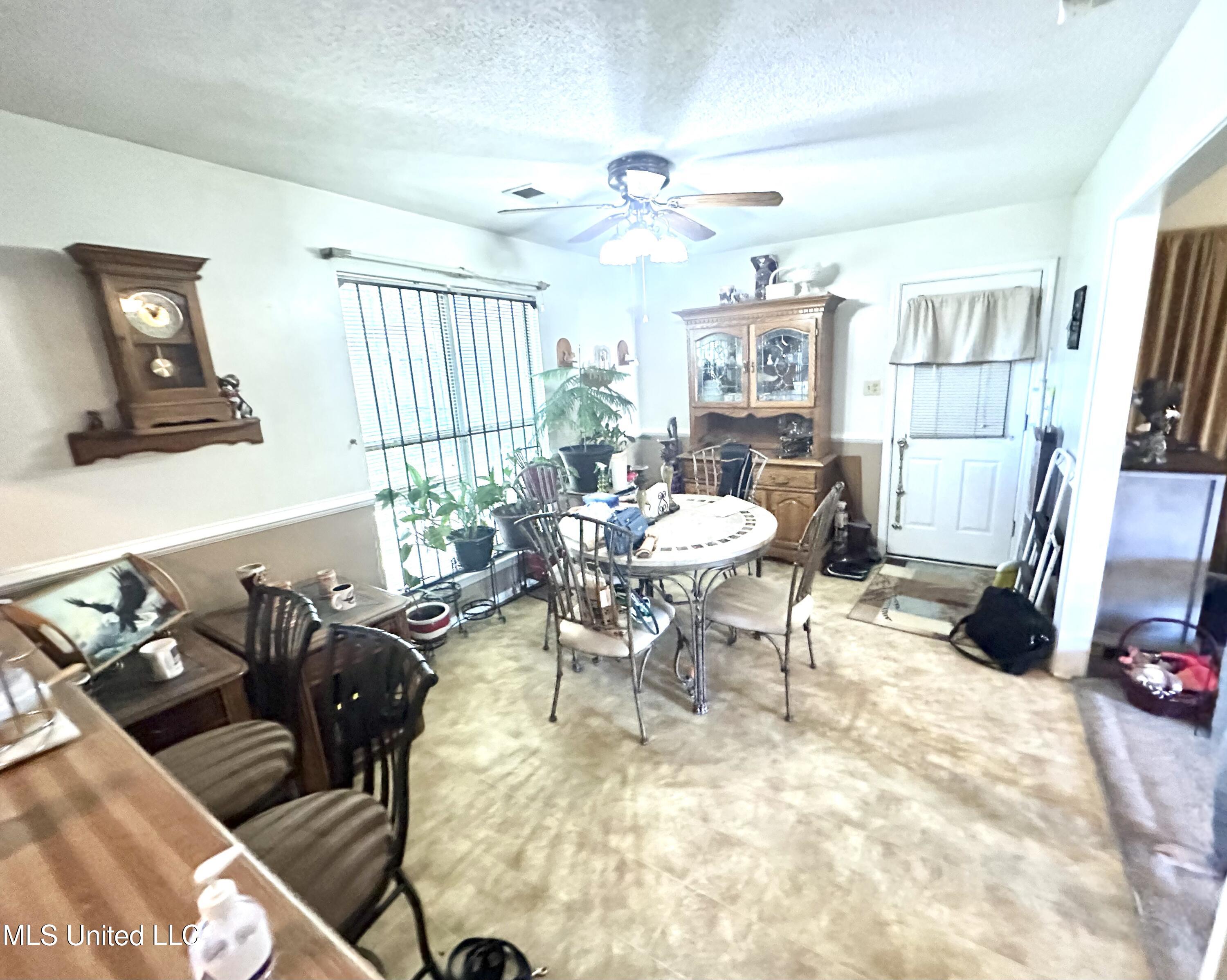 3505 Dorchester Drive, Horn Lake, Mississippi image 4