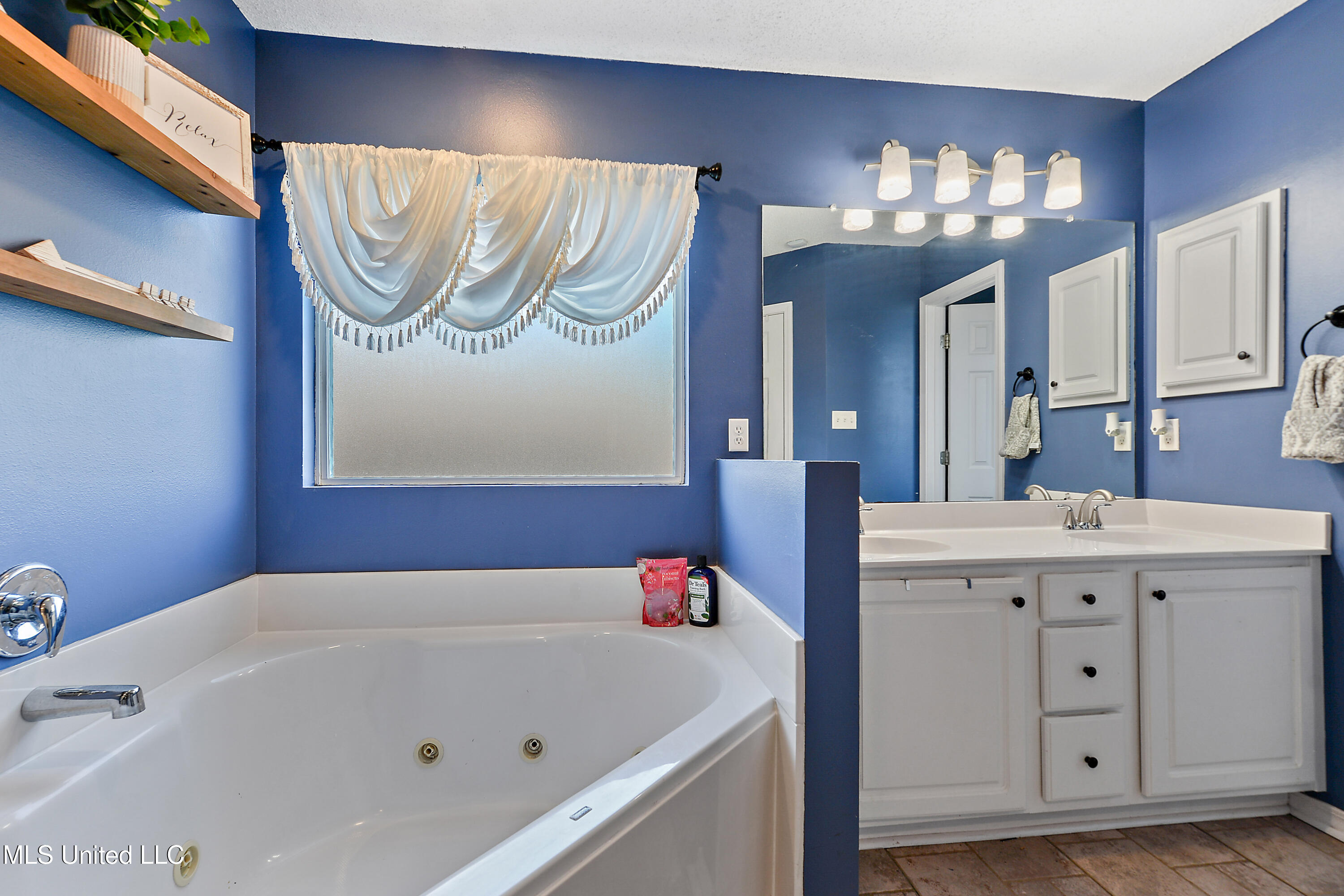 14984 Clear Springs Drive, Biloxi, Mississippi image 13