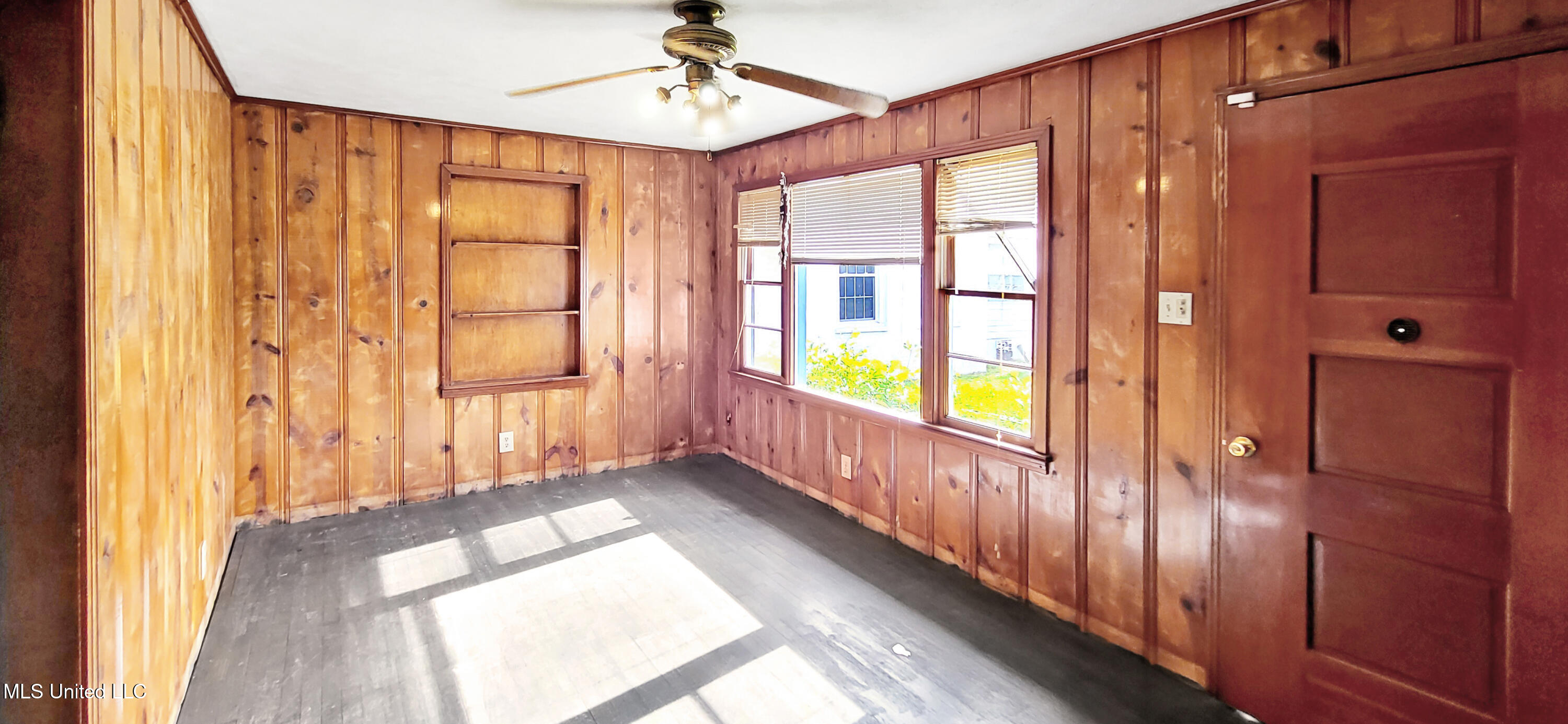 1914 19th Avenue, Gulfport, Mississippi image 2