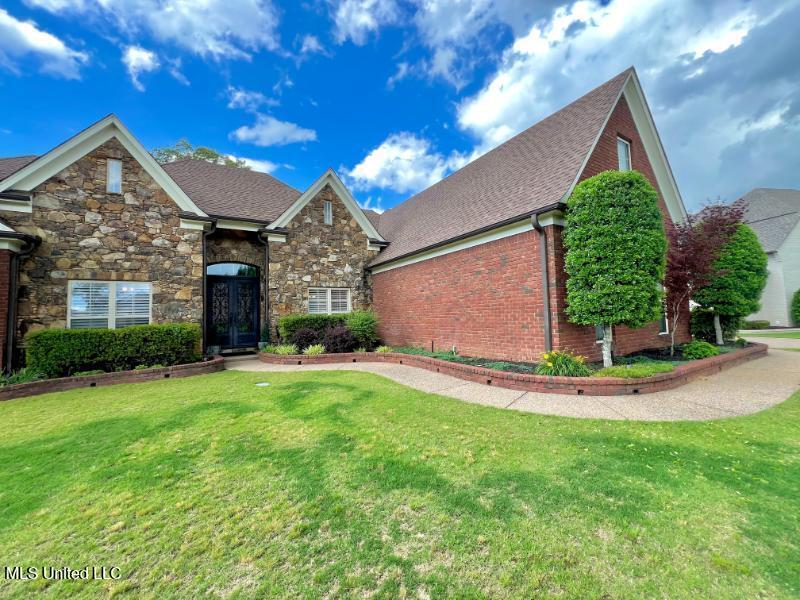 8104 Bella Donna Circle, Olive Branch, Mississippi image 2
