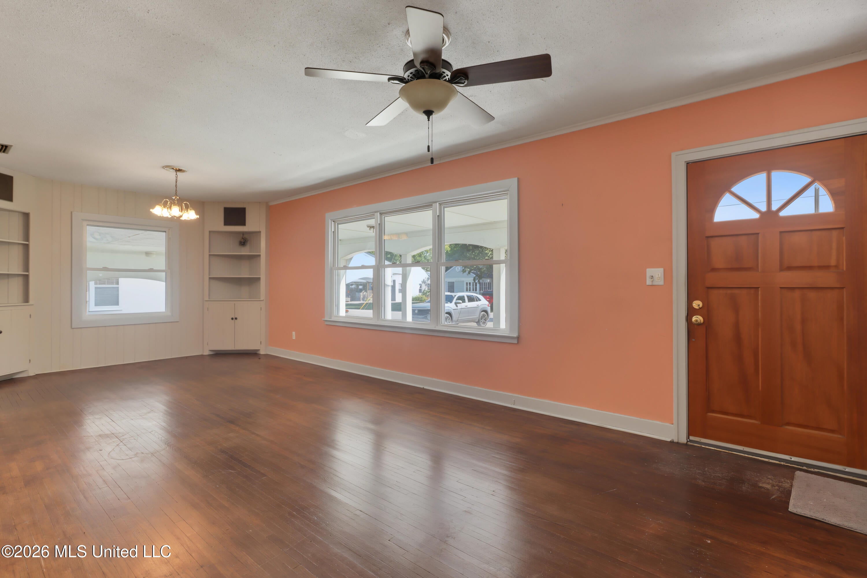 395 Oaklawn Place